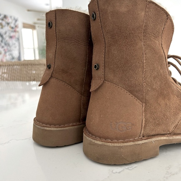 Ugg Quincy Desert Boot Bootie Lace Up Suede Shearling Cabincore Boho Tan Size 9 - Picture 4 of 10